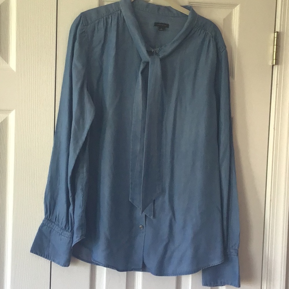 Ann Taylor Chambray Bow Blouse size large